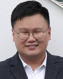 On Adaptive Edge Microservice Placement: A Reinforcement Learning Approach  Endowed With Graph Comprehension