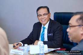 Tawaran biasiswa pendidikan yayasan pahang. Setahun Kepimpinan Tok Wan Sebagai Mb Pahang Wanrosdy Com