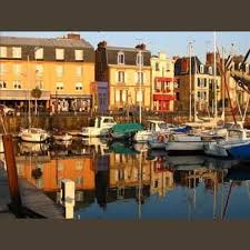 Paimpol Et La Cote De Goelo Les Activites Et Loisirs En Bretagne Location De Vacances Pres De Perros Guirec 22 Vacances Bretagne Paimpol Bretagne