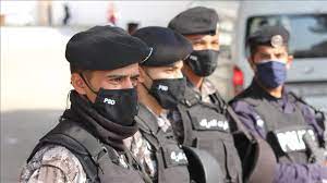 منعنا المتصرف من دخول ناعور. D7bxjylbnnnovm