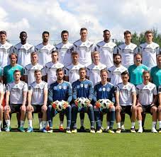 Doch dann schlägt das fünfköpfige monster zu. Mannschaftsfoto Mit Diesen 23 Spielern Will Deutschland Die Wm Gewinnen Welt