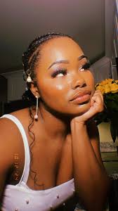 I'm Kimberly or Slim 💕 22 from Atl honestly looking to network and  possibly make new friends. i'm shy and introverted lol. i don't trust  people bc of the trauma i've experienced