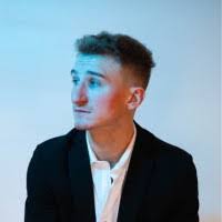 Amber Potvin's Instagram, Twitter & Facebook