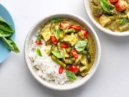 Saute your favorite vegetables in a pan, such as onions. Thai Green Curry Paste Recipe