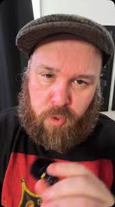 L’affaire Brad Pitt 🤦‍♂️ #quebec #qc #humour #mtl #reels #montreal  #humouriste #pourtoi #québec