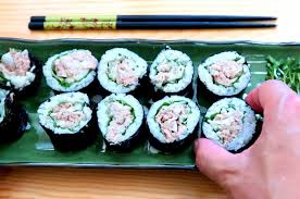 Tuna Kimbap One Of Korea S Favorite Rolls Futuredish Kimbap Gimbap Recipe Gimbap