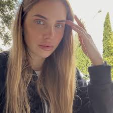 Great photography Teddy and Archie 🐶😍😘🥰 Give me your likes and love,  then I will be very happy 👍❤️ . . . . . . . #teddy #archie #aguyandagolden  #goldenretriever #dog #jenniferlopez #