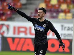 Latest on fcsb goalkeeper andrei vlad including news, stats, videos, highlights and more on espn. Fcsb RÄƒsuflÄƒ UÈ™uratÄƒ DupÄƒ O NouÄƒ Victorie Impotriva Lui Dinamo RoÈ™ AlbaÈ™trii Vor Juca Finala Cupei Romaniei