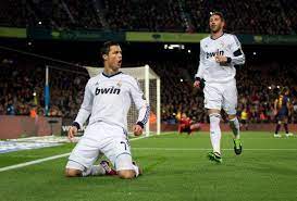 Lionel Messi Vs Cristiano Ronaldo Scoring The Clasico Battle Cristiano Ronaldo Ronaldo Soccer