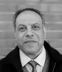 من هو خليل عجمي؟