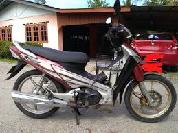 Changi airport shuttle to tanah merah; Wave 125s Motorbikes On Carousell