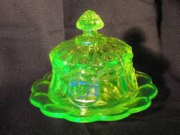 Real uranium glass isn't actually harmful, nor is it in the game. Sonic The Hedgehog Let S Roll Drawing T Shirt Vaseline Glass Green Glassware Antique Glass