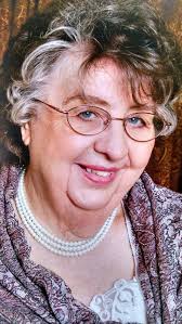 Meet the Hunter sisters. Born in Lawrence County, Boyd Co. KY and later  lived in Cabell Co. WVA. Surnames HUNTER, BOGGS, KING, SEIGLE, BOWDEN,  FENNER, SILER, JENKINS, PFEIFFER, DOWNING & WELLMAN &