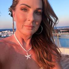 🎉 Announcement time (for those who hadn't heard yet) 🎉 I'm thrilled to be  sharing the gorgeous US cover for my new book, The Prisoner, which will be  out in the US