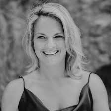 Amelia Saw Journalist