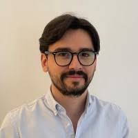 300+ perfiles de «Lopez Toro»