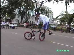 Castelli pazzo jacket winter bicycle cycling white red. Bmx Flatland Darulaman Malaysia 2002 Youtube