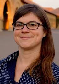 Sara Knox's Instagram, Twitter & Facebook