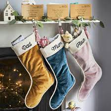 Jetzt bei mybestbrands produkte in über 100 onlineshops entdecken. Personalised Luxury Velvet Christmas Pom Pom Stocking Hardtofind