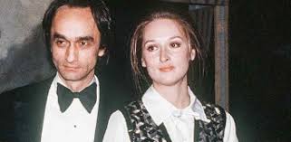 Cazale is best remembered for his role as 'fredo corleone' in the films, the godfather (1972), and the godfather: El Triste Final De John Cazale El Secundario De Lujo Que Enamoro A Meryl Streep