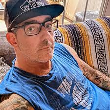 Darrell Masterson's Instagram, Twitter & Facebook