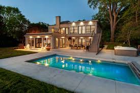 Nothing says romance like exploring all the hidden gems michigan has to offer with your new spouse. 24 Cass Street Beach House South Haven Michigan Beachwalk Properties Beachwalk Properties Vacation Rentals