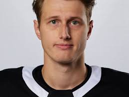 Zheng and Grametbauer Named Athletes of the Week