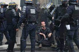 Ce mardi 22 mai 2018, les syndicats de la fonction publique ont appelé à une grève unitaire à paris et partout en france. Manif Du 22 Mai Les Interpelle E S Racontent Leur Calvaire L Humanite