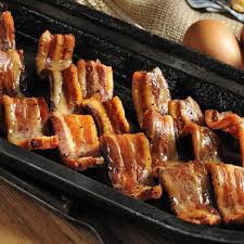 Start checking it at around 14 to 15 minutes to ensure that it doesn't burn. Thick Cut Bacon Sampler Bacon Sausage Smithfield Marketplace