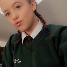 Chloe Baxter's Instagram, Twitter & Facebook