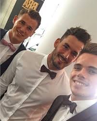 🌍from 🇪🇦 and 🇦🇷 🌎. Erik Durm Manuel Neuer Mats Hummels Marco Reus They Are So Handsome Via Instagram Rbuerki