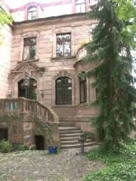 Gerade frisch gebackene eltern, junge paare oder menschen, die wohnen und arbeiten kombinieren möchten, aber noch nicht genügend eigenkapital aufgebaut haben, um selbst ein haus zu bauen oder zu. Immobilienanzeigen Nurnberg 11 2020 Newhome De C