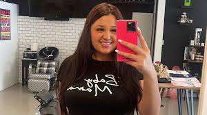 Im a female barber - customers tip me up to £1.6k for unique cutting  method, I always go above and beyond