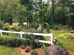 The red barn campground is committed to high quality farm oriented family camping that promotes true leisure in an environment that is quiet and peaceful, clean and green. Red Barn Campground Shell Lake Home Facebook