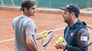 The site primarily focuses on the men's game with a bias towards roger federer but also covers the financials of the sports, equipment reviews, strings, and every tournament at grand slam, 1000, and 500 level. Roger Federer Ich Bin Selber Gespannt Pilatustoday