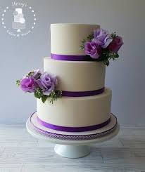 It turns out perfect every time, and it's delicious. Simple Purple And White Wedding Cake Addicfashion