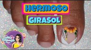 También puede aplicar el vinagre de manzana directamente a el ajo es un poderoso antimicrobiano que sirve para eliminar los hongos en las uñas. Unas Turqueza Decoracion Unas Pies Girasol Unas Con Girasol Youtube