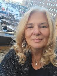 Introduction and house-sitting services offered