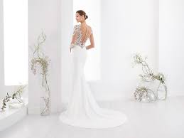 Sensuale e femminile, il modello a sirena è tra gli abiti più desiderati dalle future spose. 10 Splendidi Abiti Da Sposa A Sirena Per Il 2018