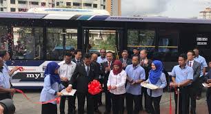 Masalah keselamatan penumpang pemandu bas atau teksi sering memandu secara merbahaya. Terengganu Jadi Negeri Pertama Guna Mybas Elektrik Paultan Org