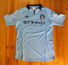 The new away shirt sees a return to the classic maroon colour worn by the. Review Manchester City Home Jersey 12 13 Idfootballdesk Blog
