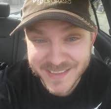 Ryan Toombs's Instagram, Twitter & Facebook