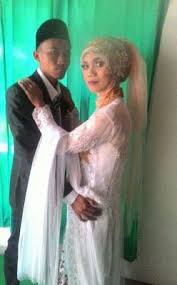 Namun, bila mimpi ini di impikkan oleh orang yang belum memiliki anak, entah itu pria atau wanita yang memimpikannya, maka dia akan dikaruniai anak yang soleh, berbakti terhadap orang tua, ganteng/cantk, dan dicintai oleh banyak orang. Saya Mimpi Ada Telur Jatuh Dan Selepas Terjaga Alat Sulit Saya Bertukar Temberang Pasangan Lgbt The Reporter