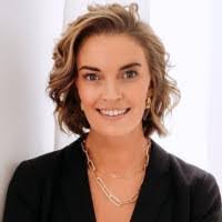 Sonia Tompkins's Instagram, Twitter & Facebook