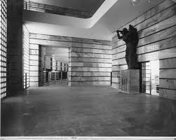 4 17 Giuseppe Vaccaro E G Franzi Palazzo Delle Poste Di Napoli 1928 1936 Foto Attilio Maiorana Napoli 22 5x28 4 Cm Architetti Architettura Palazzi