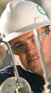 THE STRENGTH OF EXPERIENCE Fluor Co