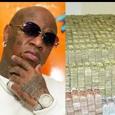 Photo by Willy Jimenez (@willytutankhamon) · December 24, 2025