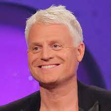 He works for german broadcasters and was the host of deal or no deal. Filmografie Guido Cantz Fernsehserien De