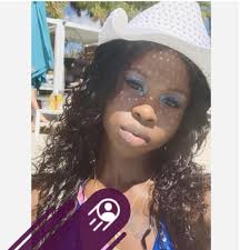 Angel Reese walks the Victoria Secret Fashion Show to Madison Beer 😇