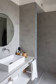 Voir plus d'idées sur le thème idée entrée maison, déco entrée maison, déco maison. 10 Exemples De Salle De Bains Grise Raffinee Et Contemporaine